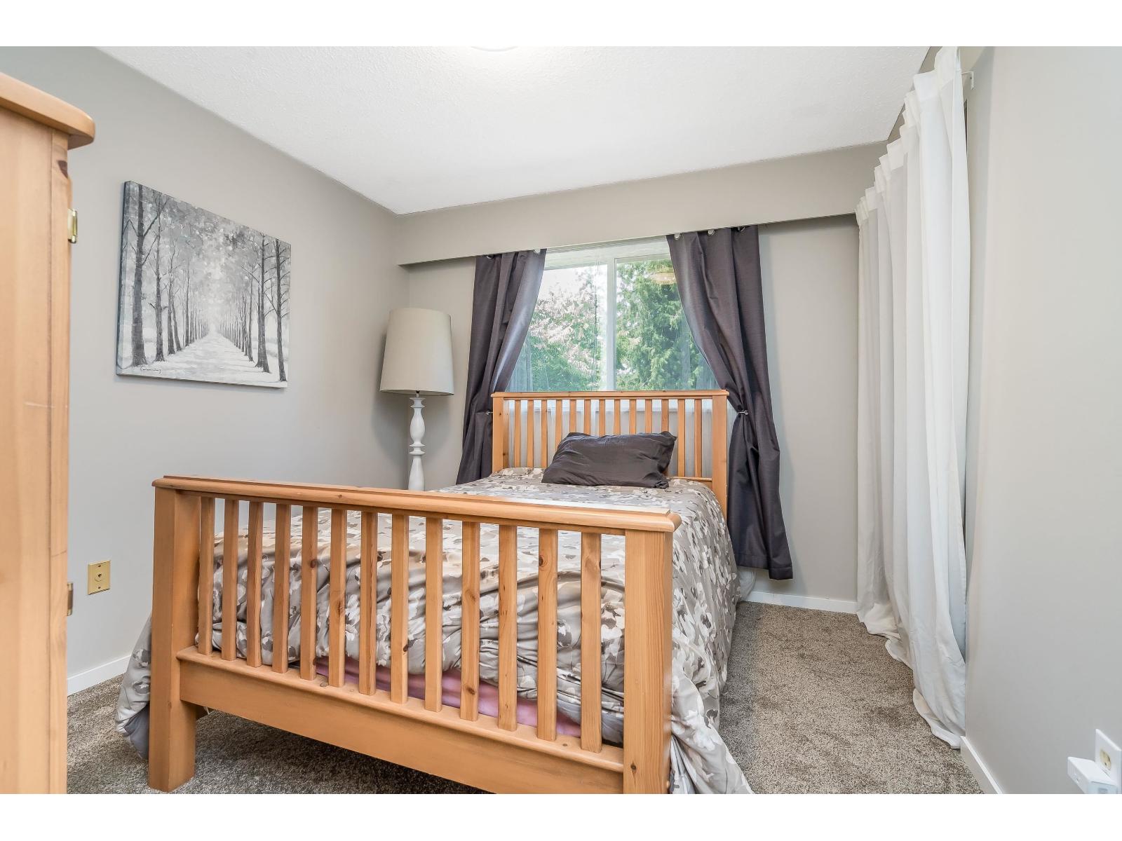 19934 45A AVENUE, Langley