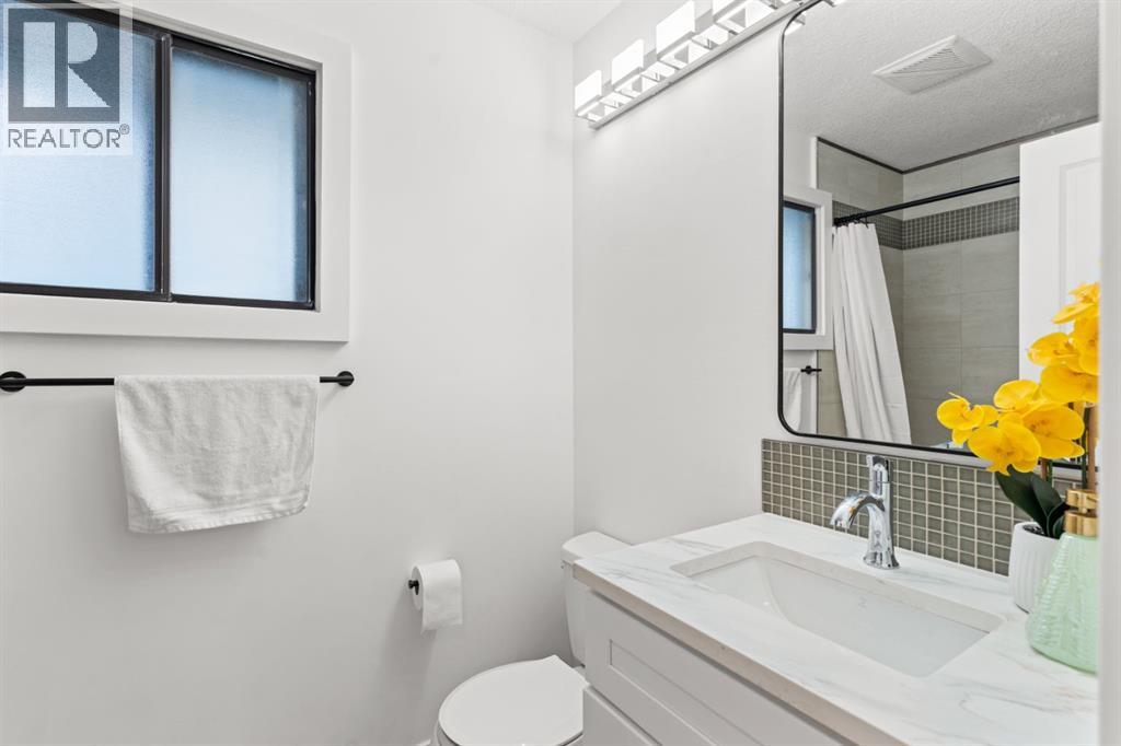 Single Family House for Sale in  Macewan Glen Close NW MacEwan Glen Calgary 