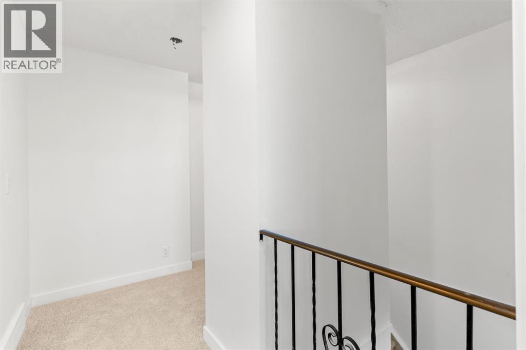 Single Family House for Sale in  Macewan Glen Close NW MacEwan Glen Calgary 