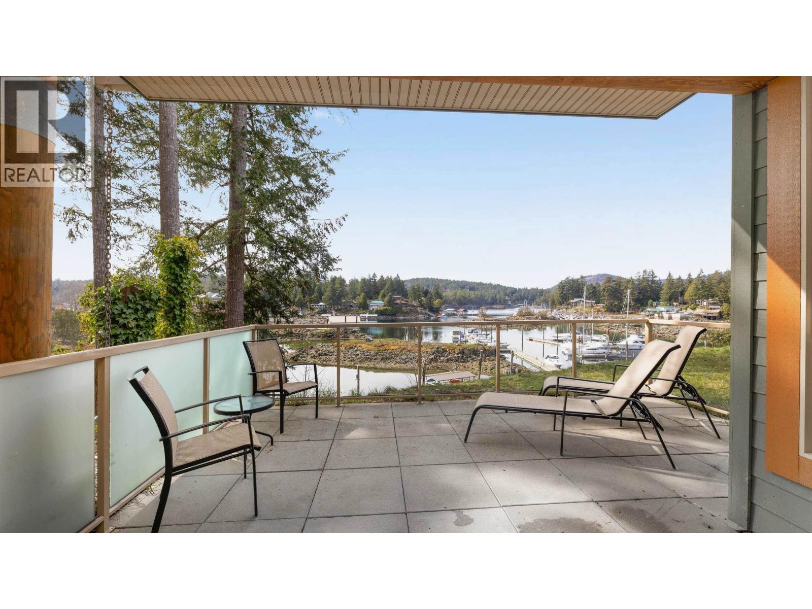 1D 12849 LAGOON ROAD, Madeira Park