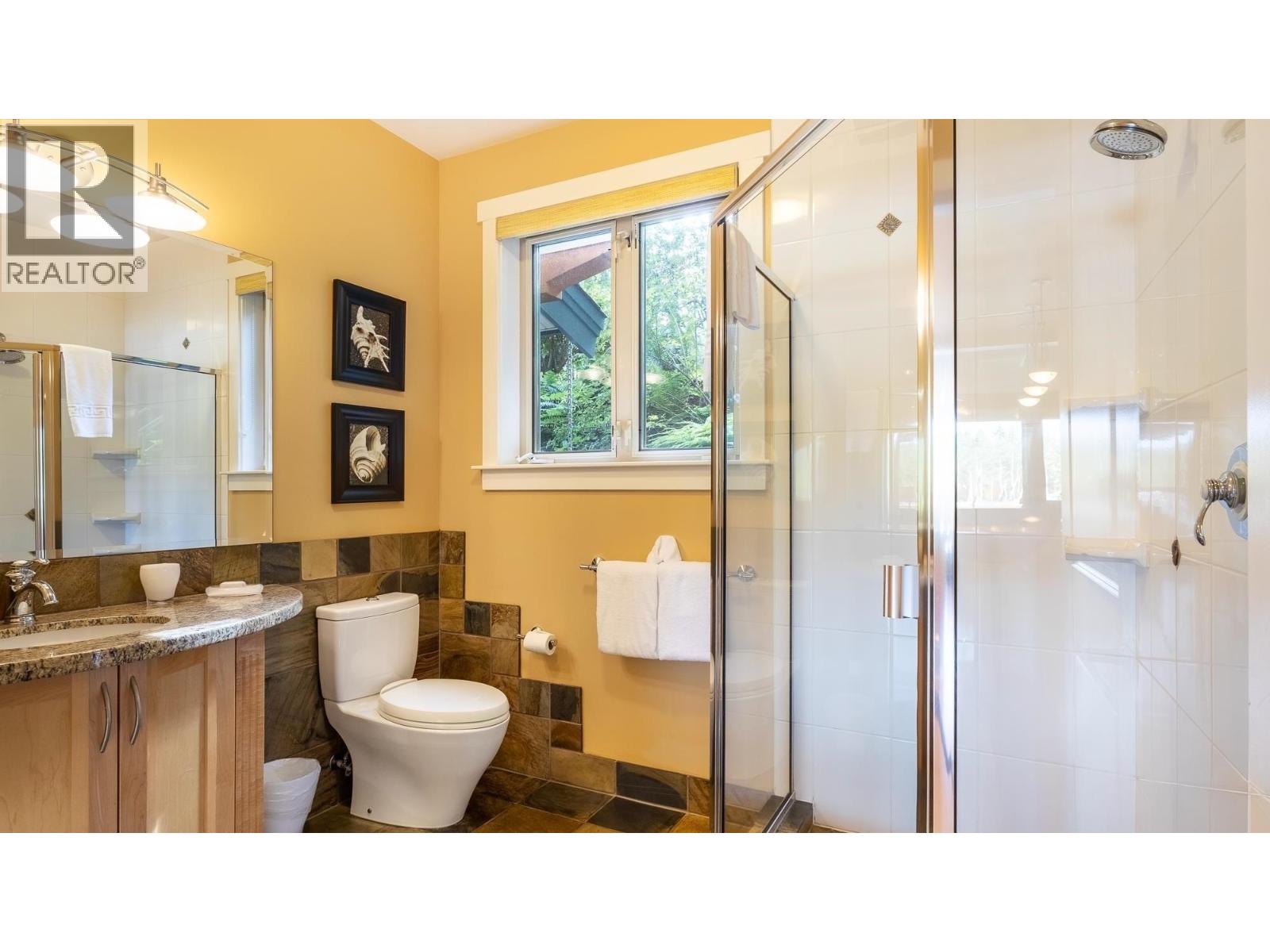 1D 12849 LAGOON ROAD, Madeira Park