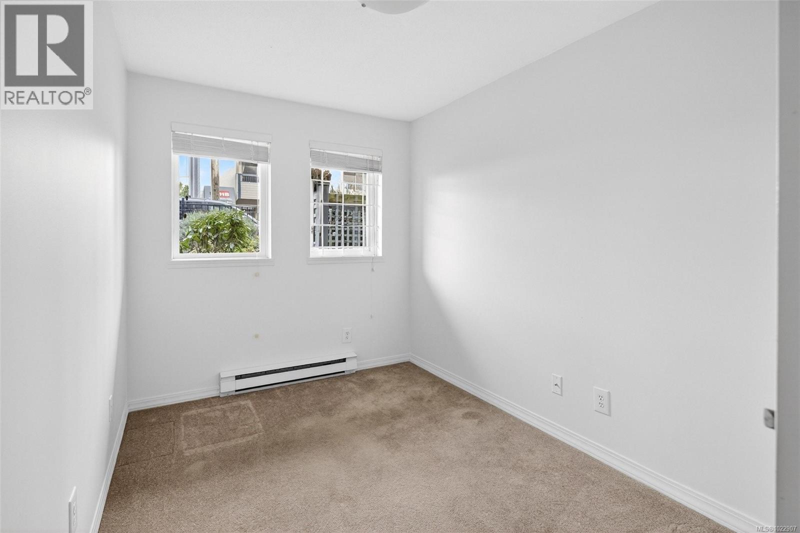 119 827 North Park Street, Victoria