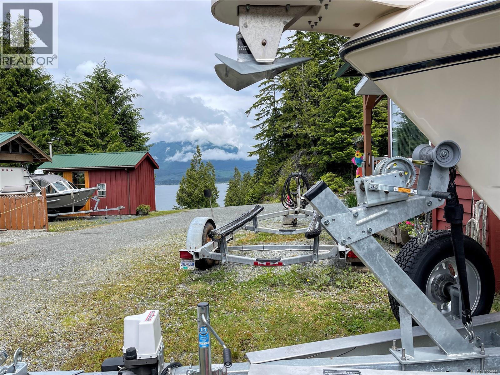 29 6240 Cerantes Rd, Port Renfrew