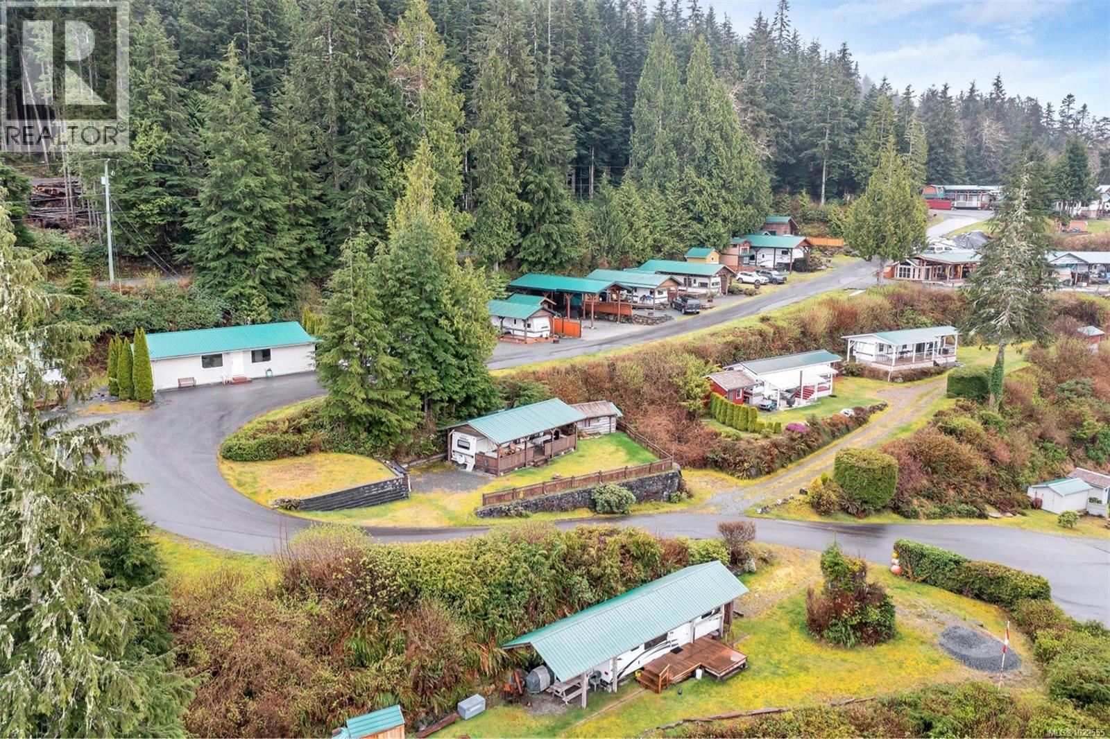 29 6240 Cerantes Rd, Port Renfrew