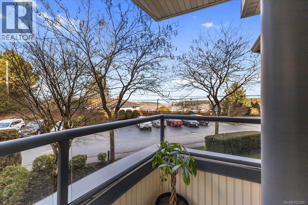 211 770 Poplar St, Nanaimo