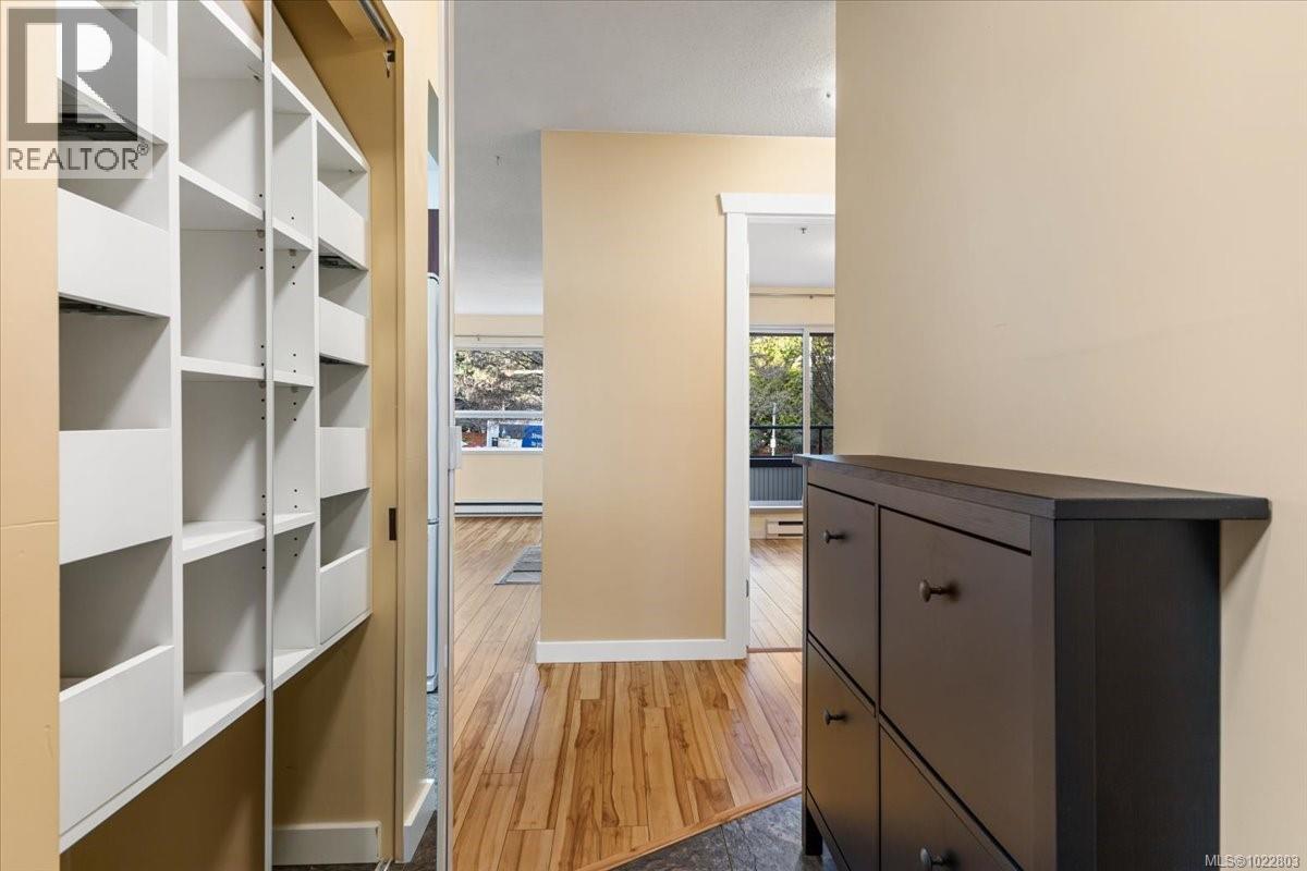 211 770 Poplar St, Nanaimo