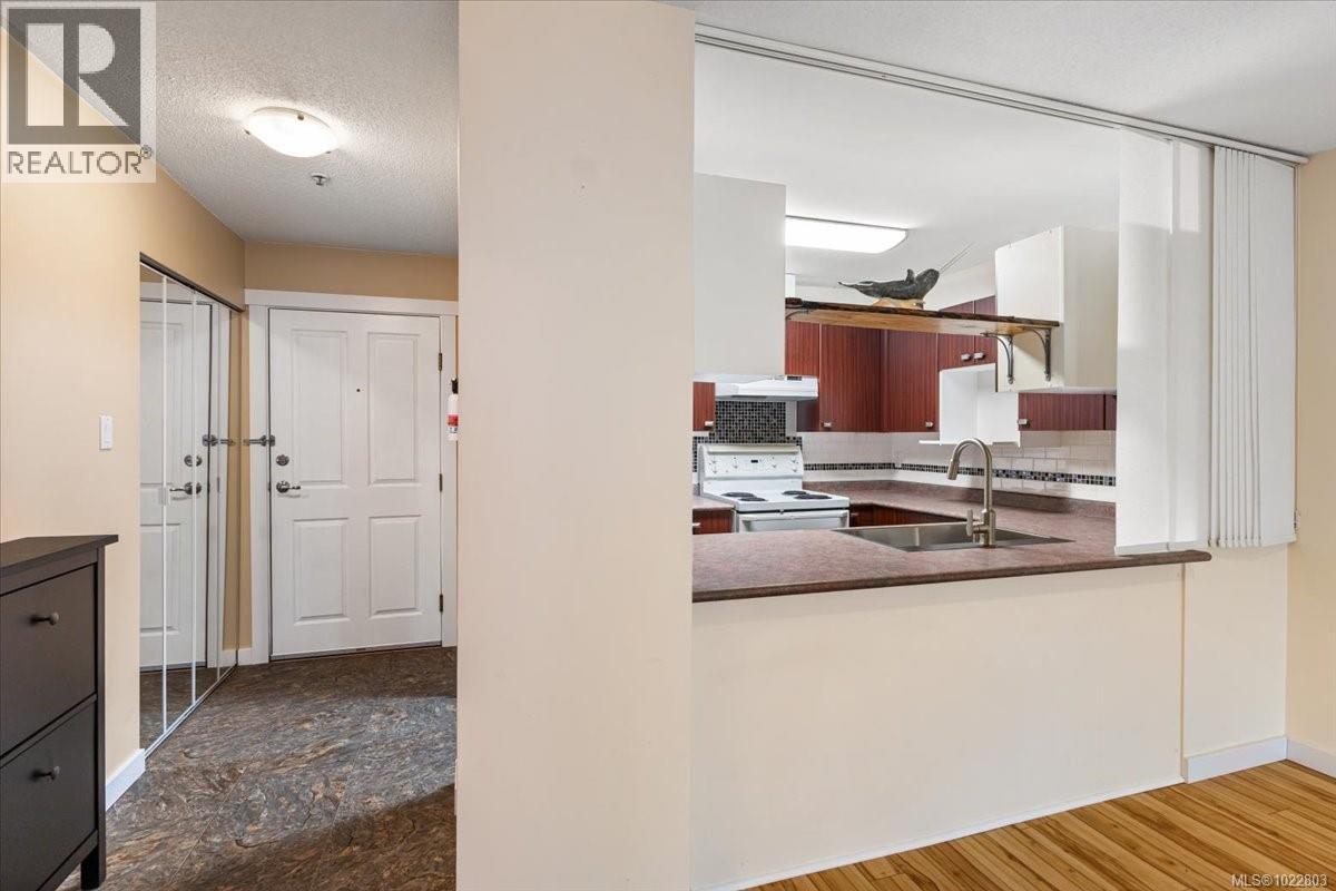 211 770 Poplar St, Nanaimo