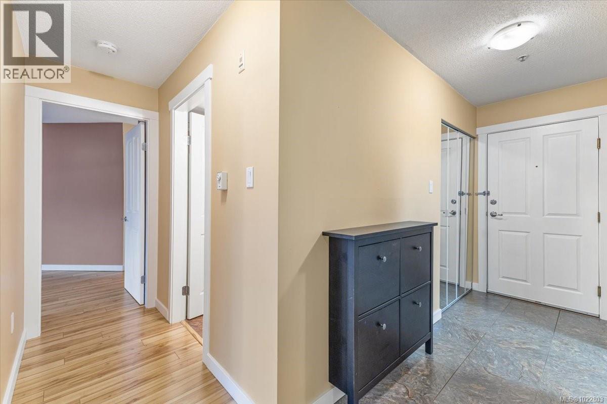 211 770 Poplar St, Nanaimo