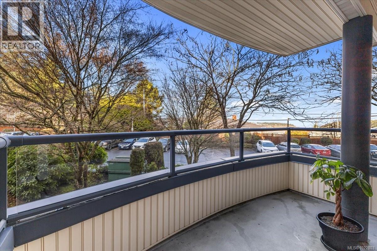 211 770 Poplar St, Nanaimo