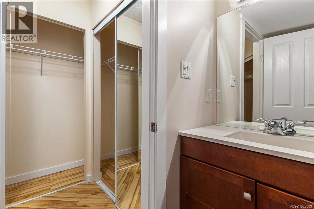 211 770 Poplar St, Nanaimo