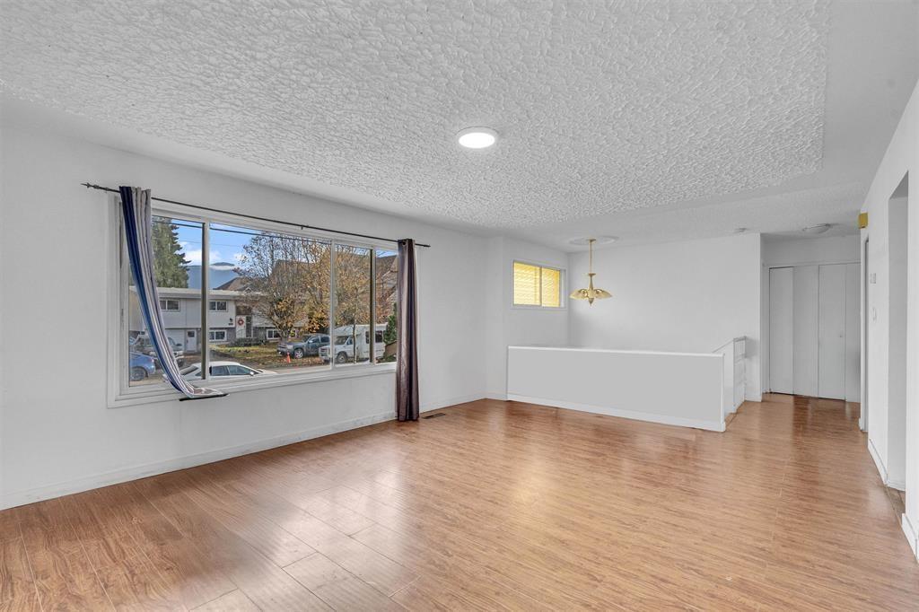 9161 HAZEL STREET, Chilliwack Proper East, Chilliwack