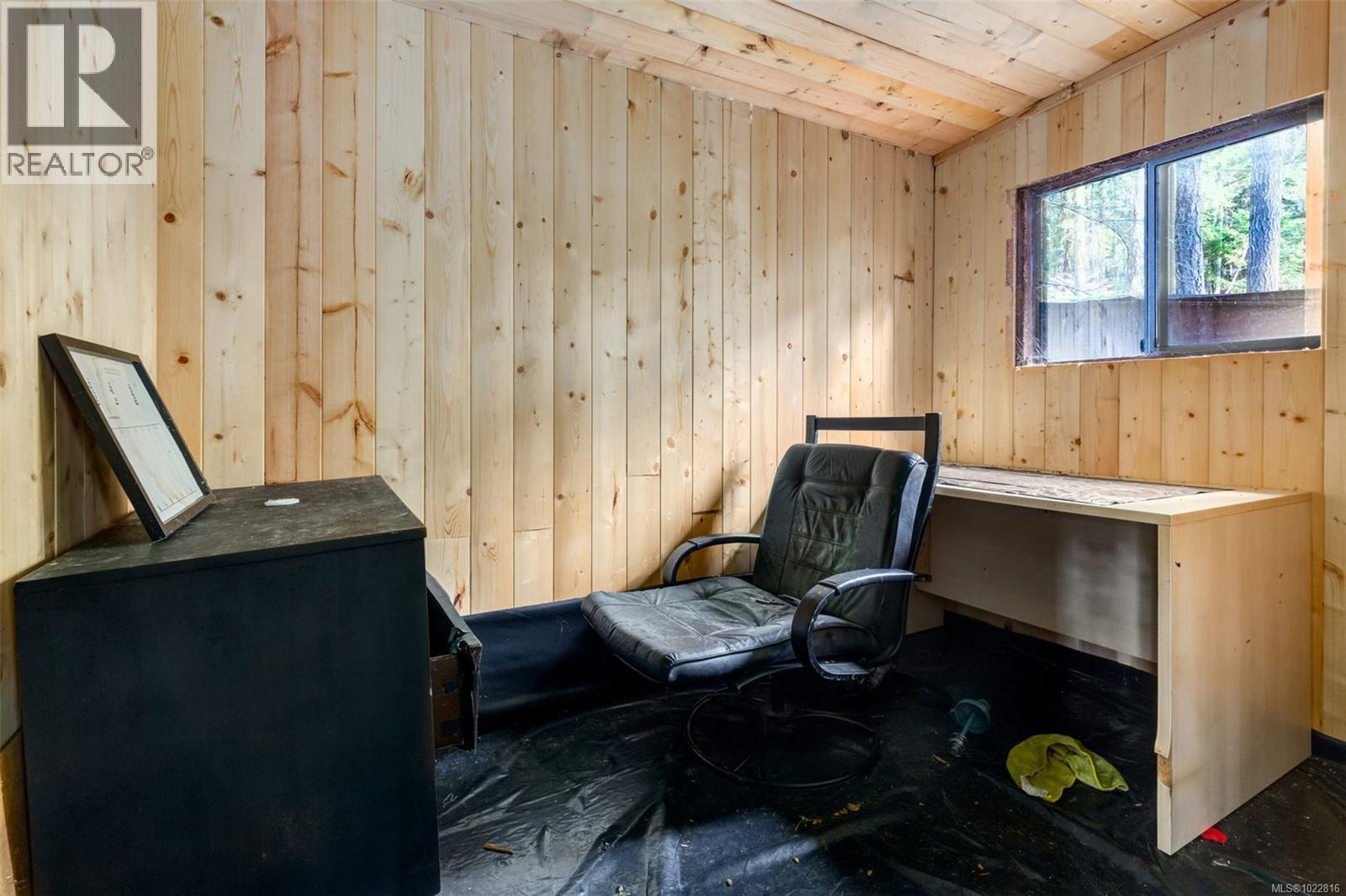 1900 Martin Rd - 24
