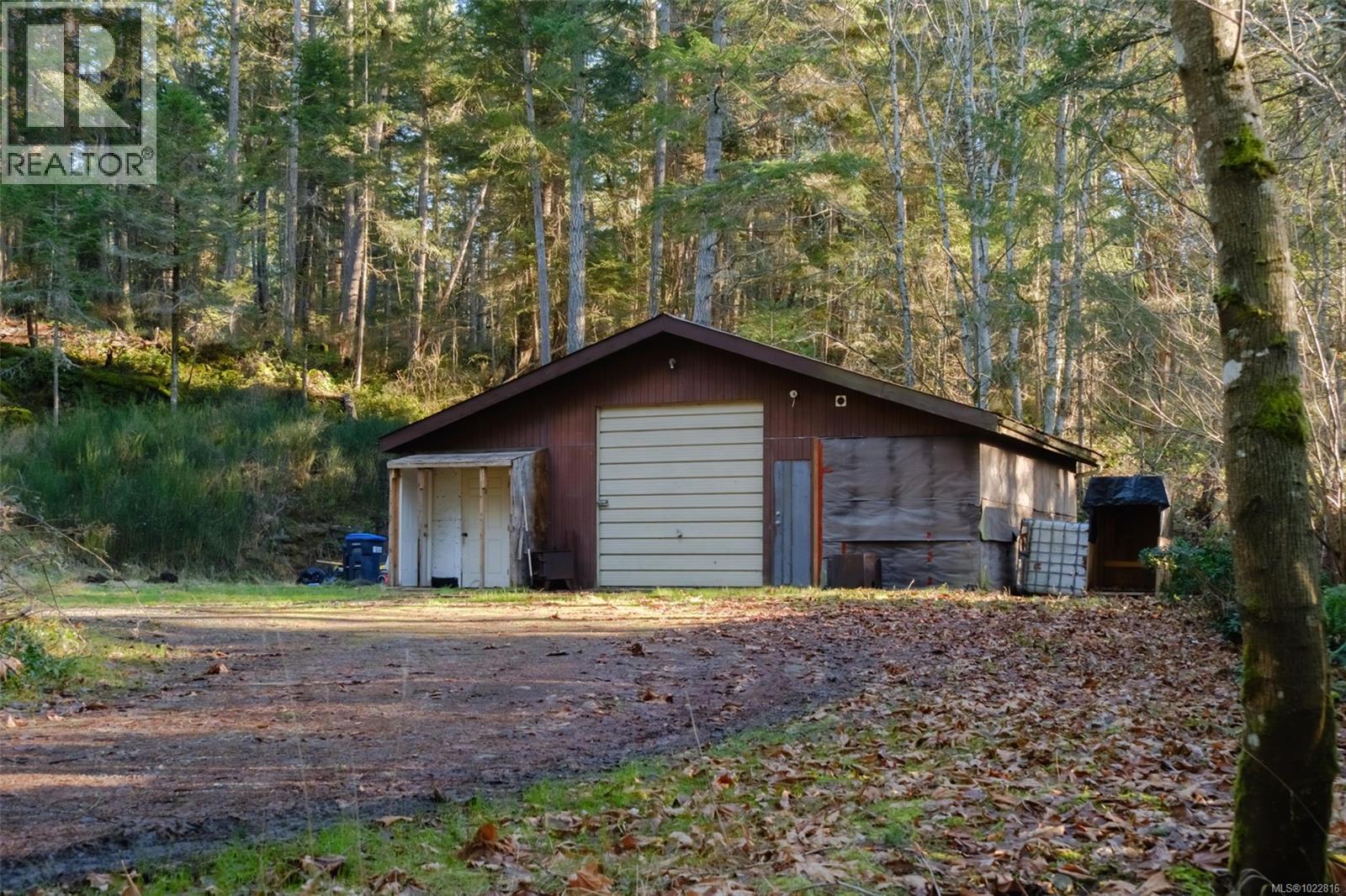 1900 Martin Rd - 27
