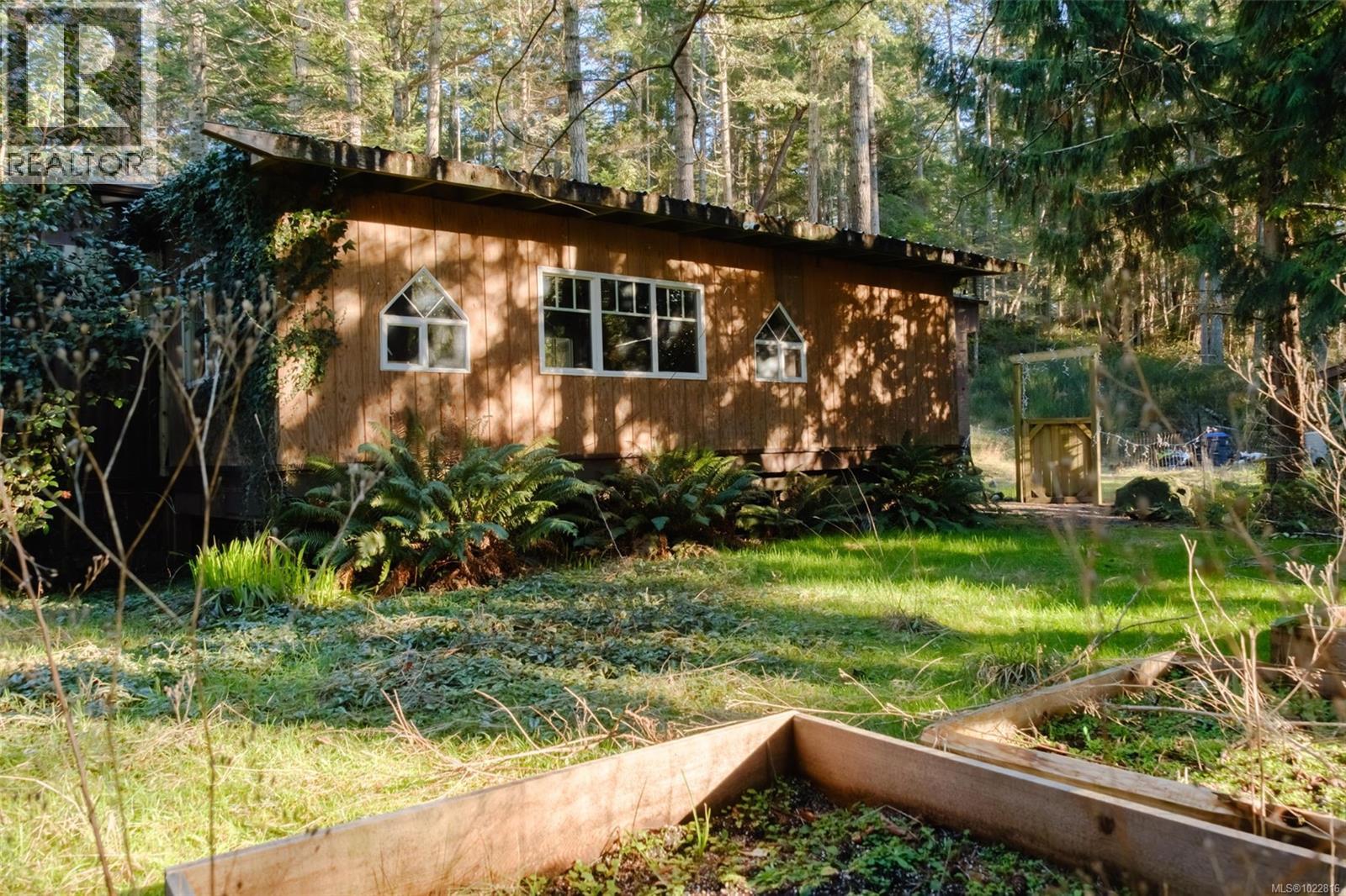 1900 Martin Rd - 32