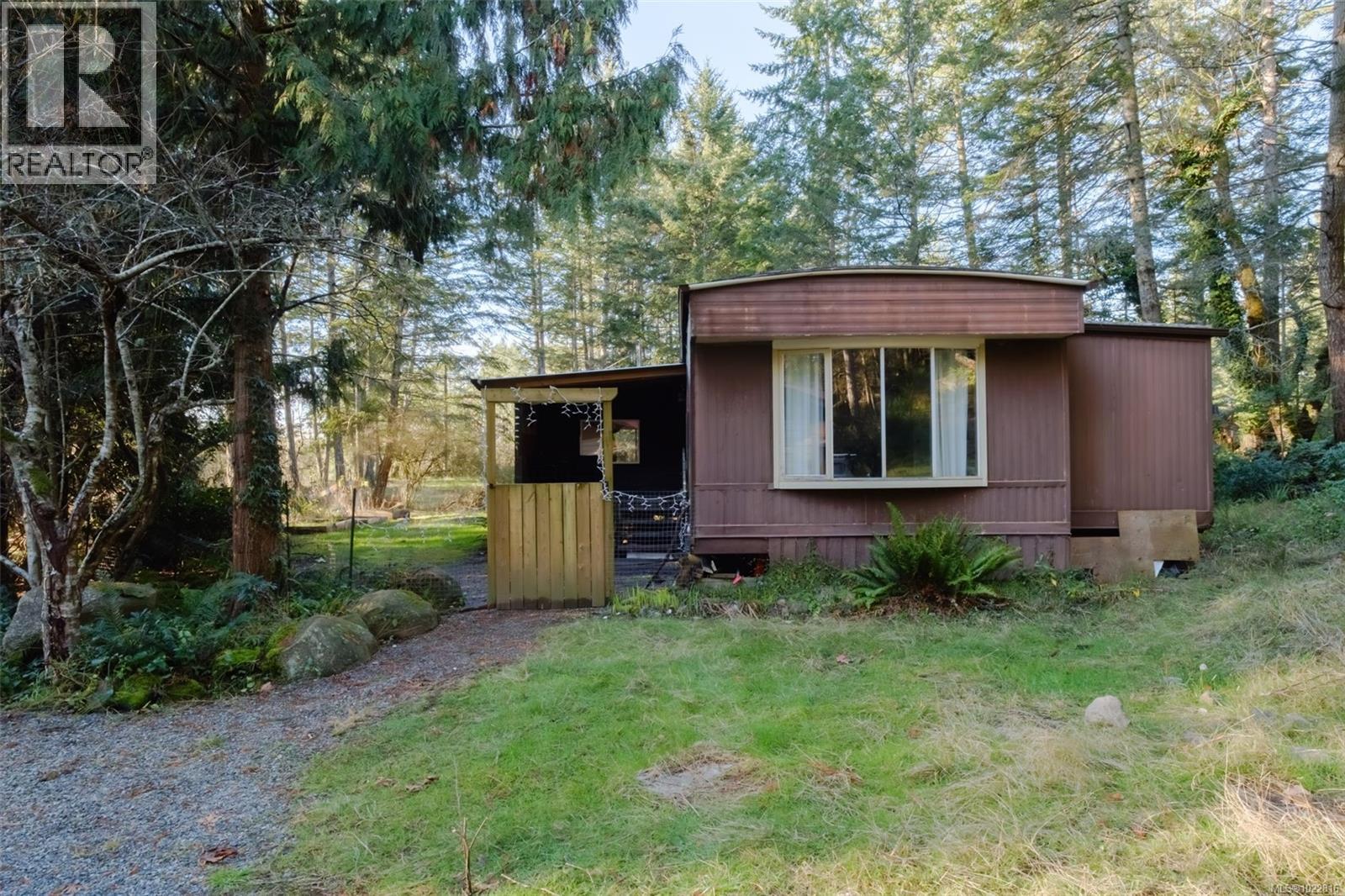 1900 Martin Rd - 35