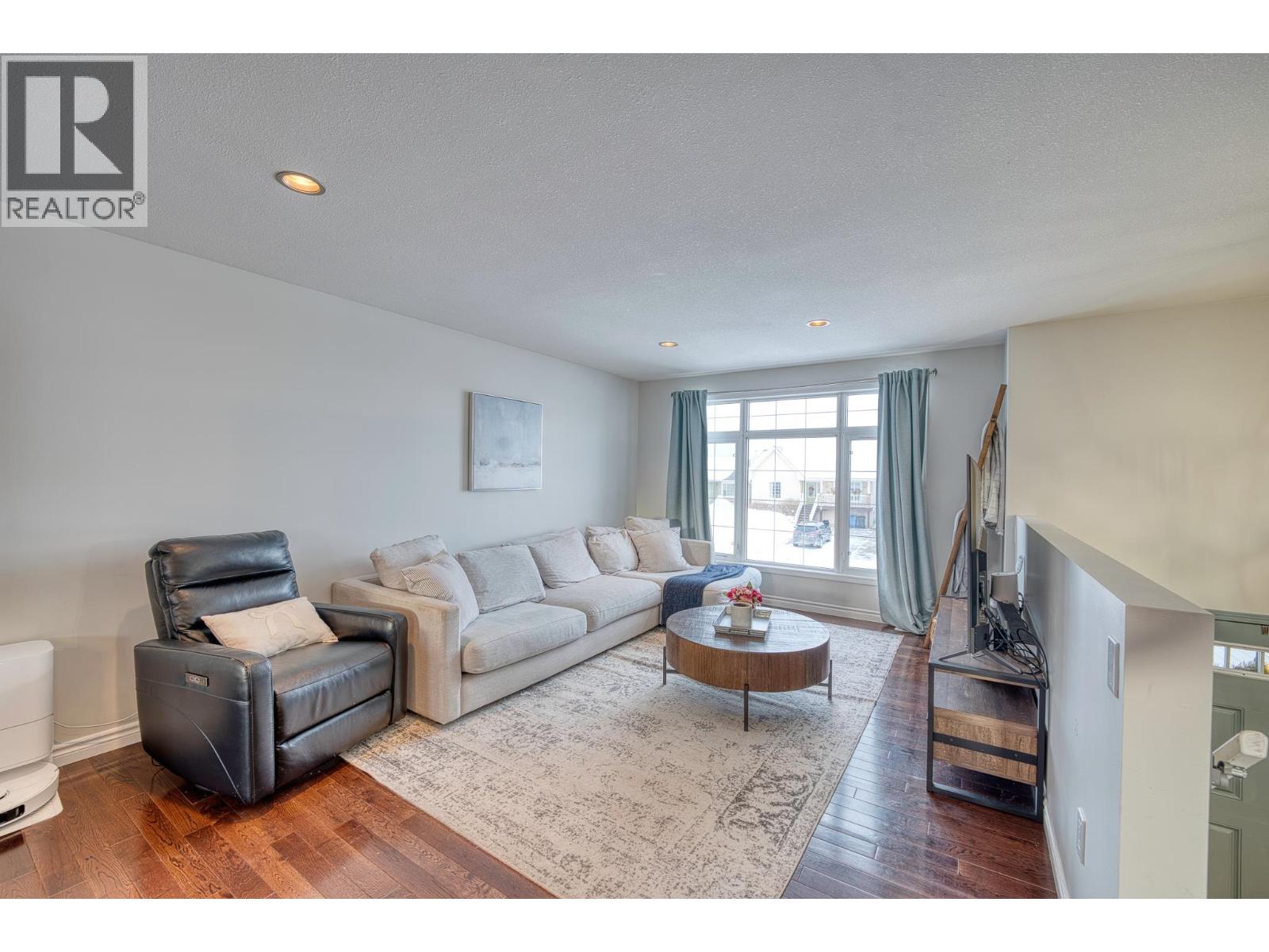 8707 113A AVENUE, Fort St. John