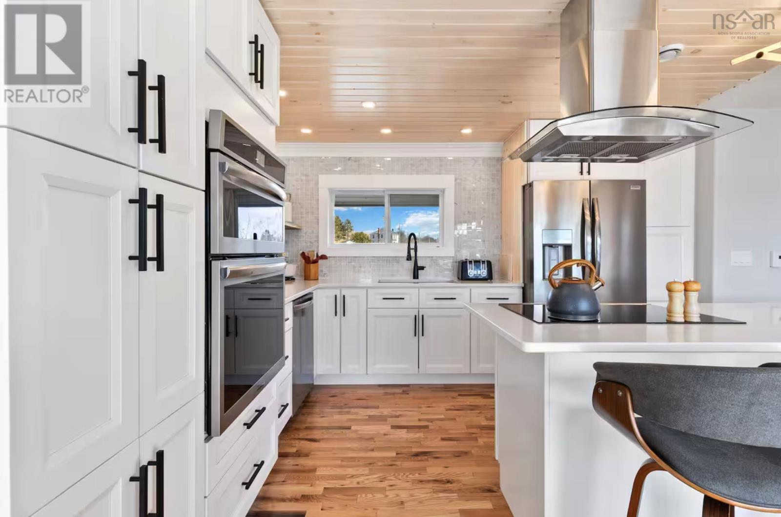 Property 11 of 22 of 7 693 Masons Beach Road