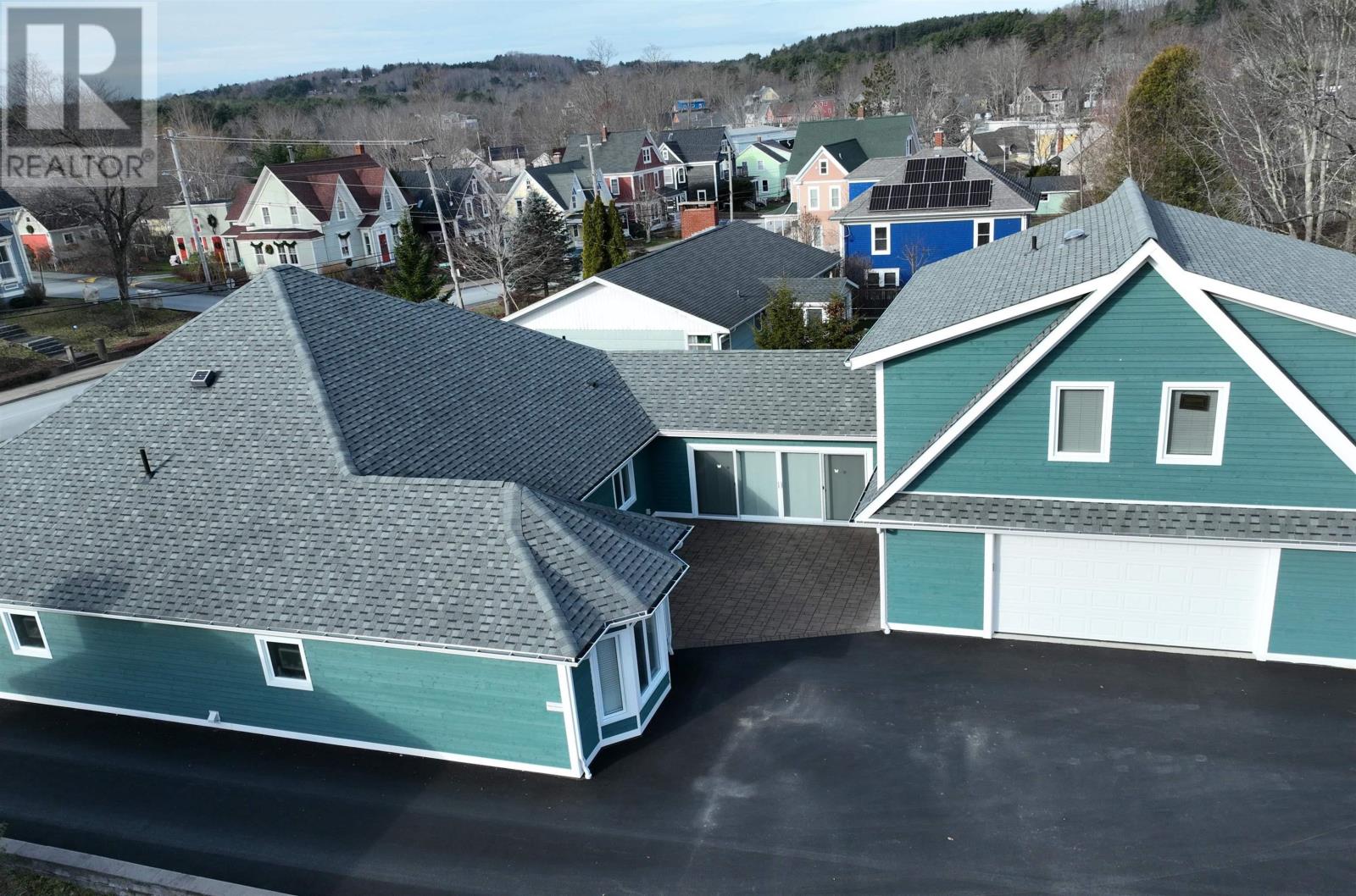 Property 36 of 42 of 45 Pleasant Street