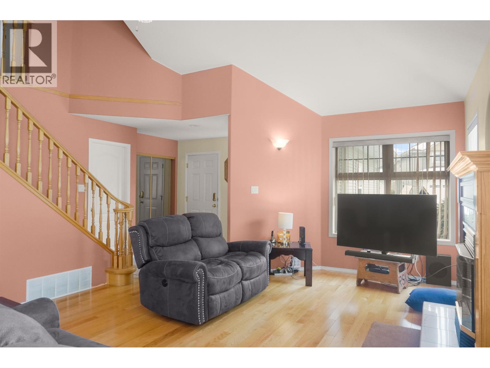 9 32 CREED STREET, Kitimat