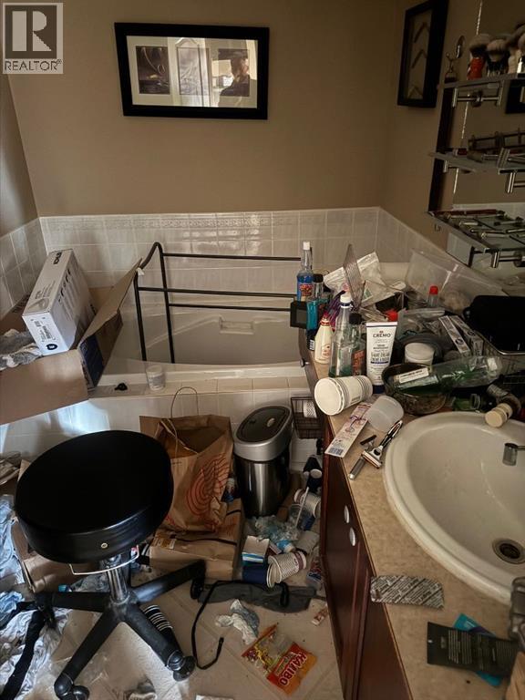 Single Family House Bungalow for Sale in  Citadel Ridge Close NW Citadel Calgary 