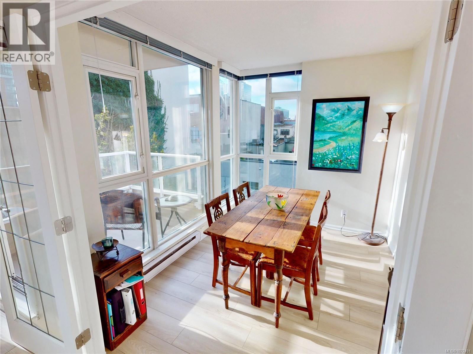 312 835 View St, Victoria