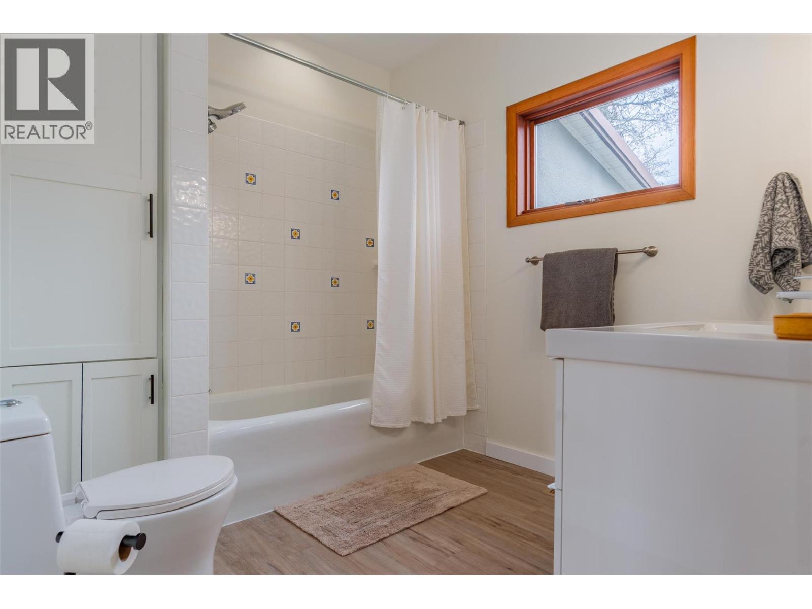 1938 Second Avenue, Rossland