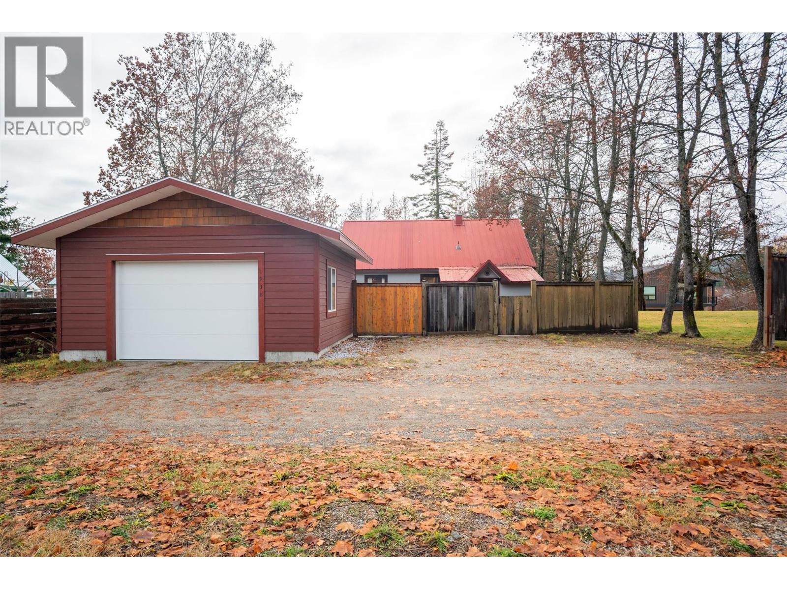 1938 Second Avenue, Rossland