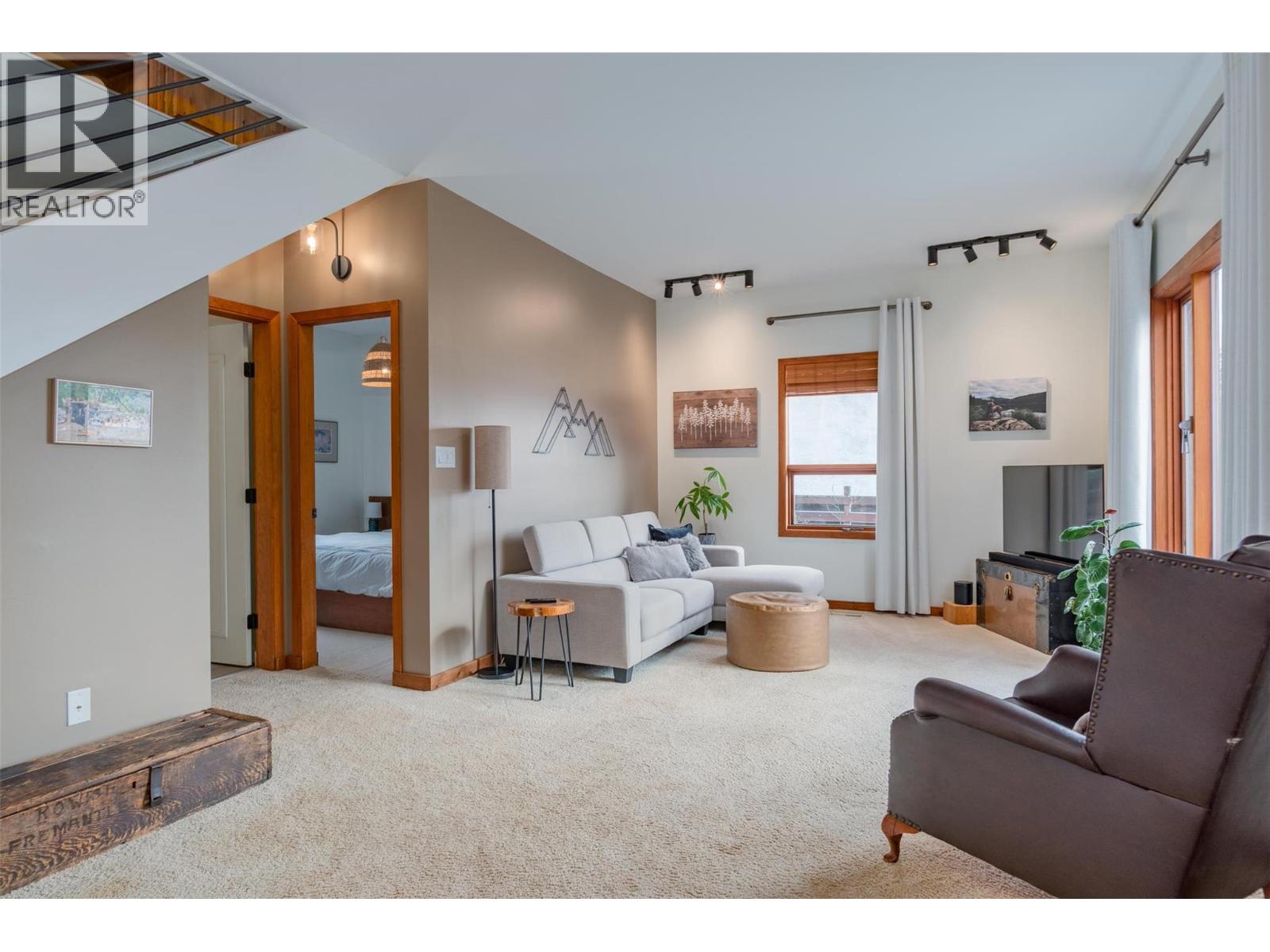 1938 Second Avenue, Rossland