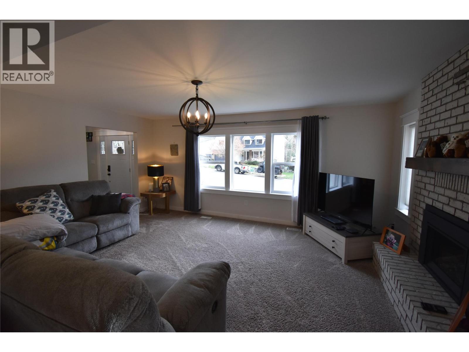 2201 McBride Street, Trail