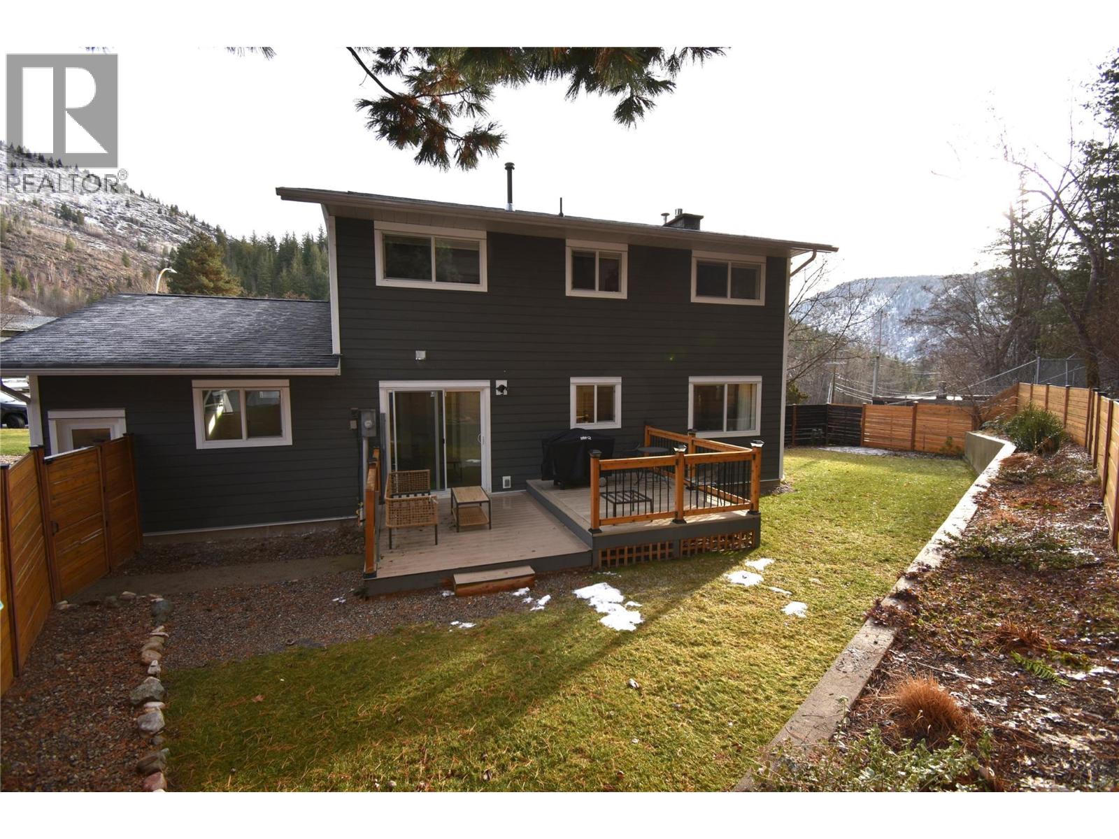 2201 McBride Street, Trail