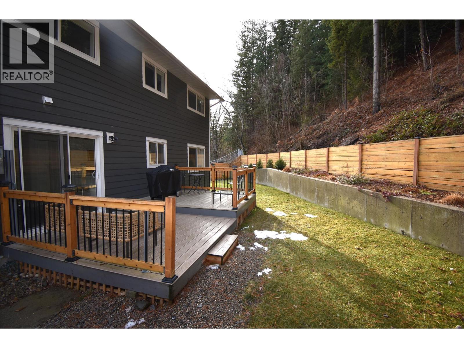 2201 McBride Street, Trail