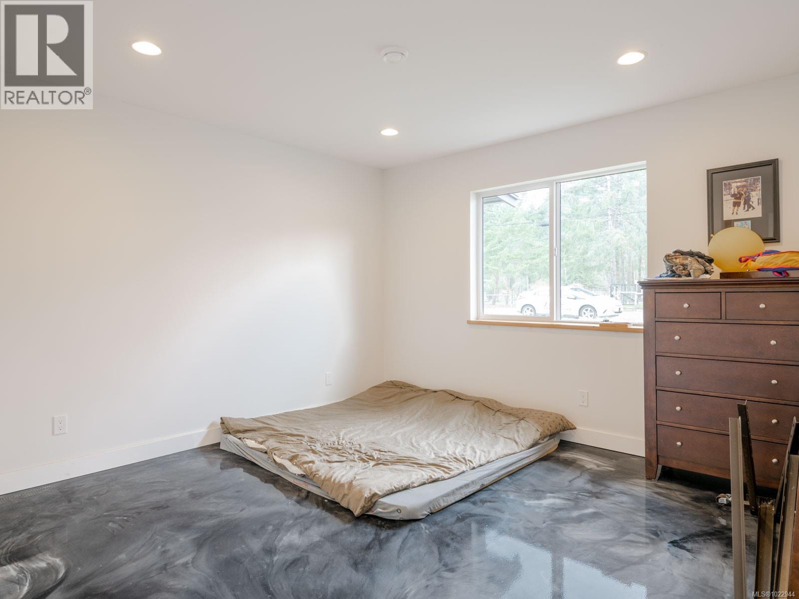 6415 Walker Rd, Port Alberni