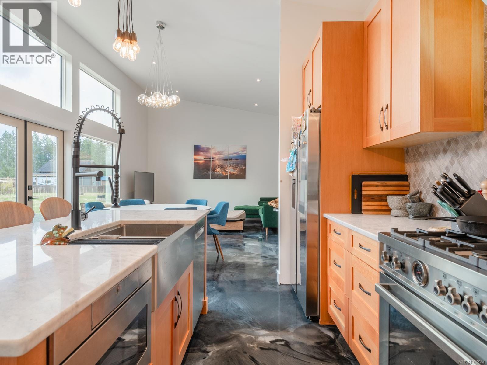 6415 Walker Rd, Port Alberni