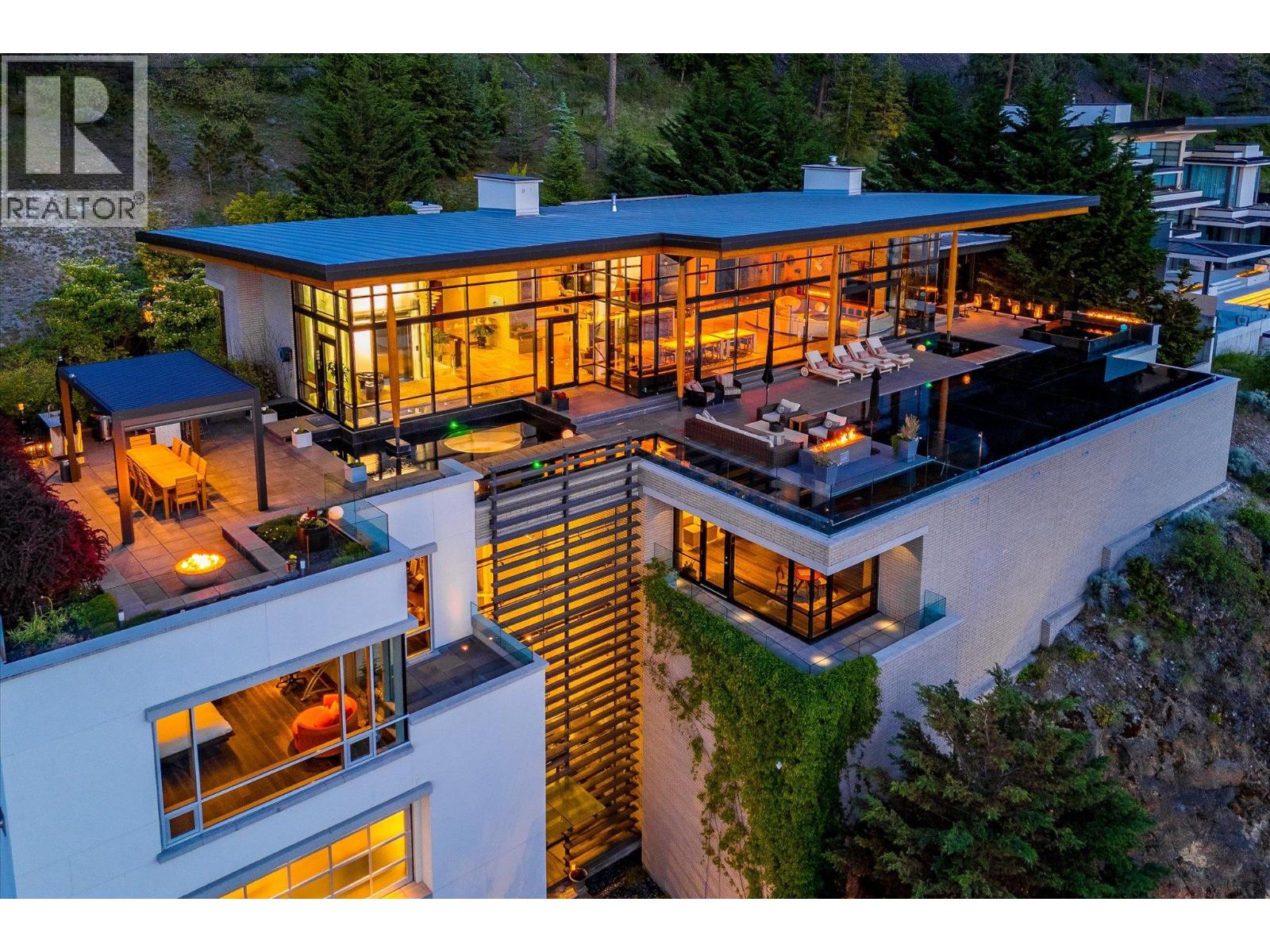 19 180 Sheerwater Court, Kelowna