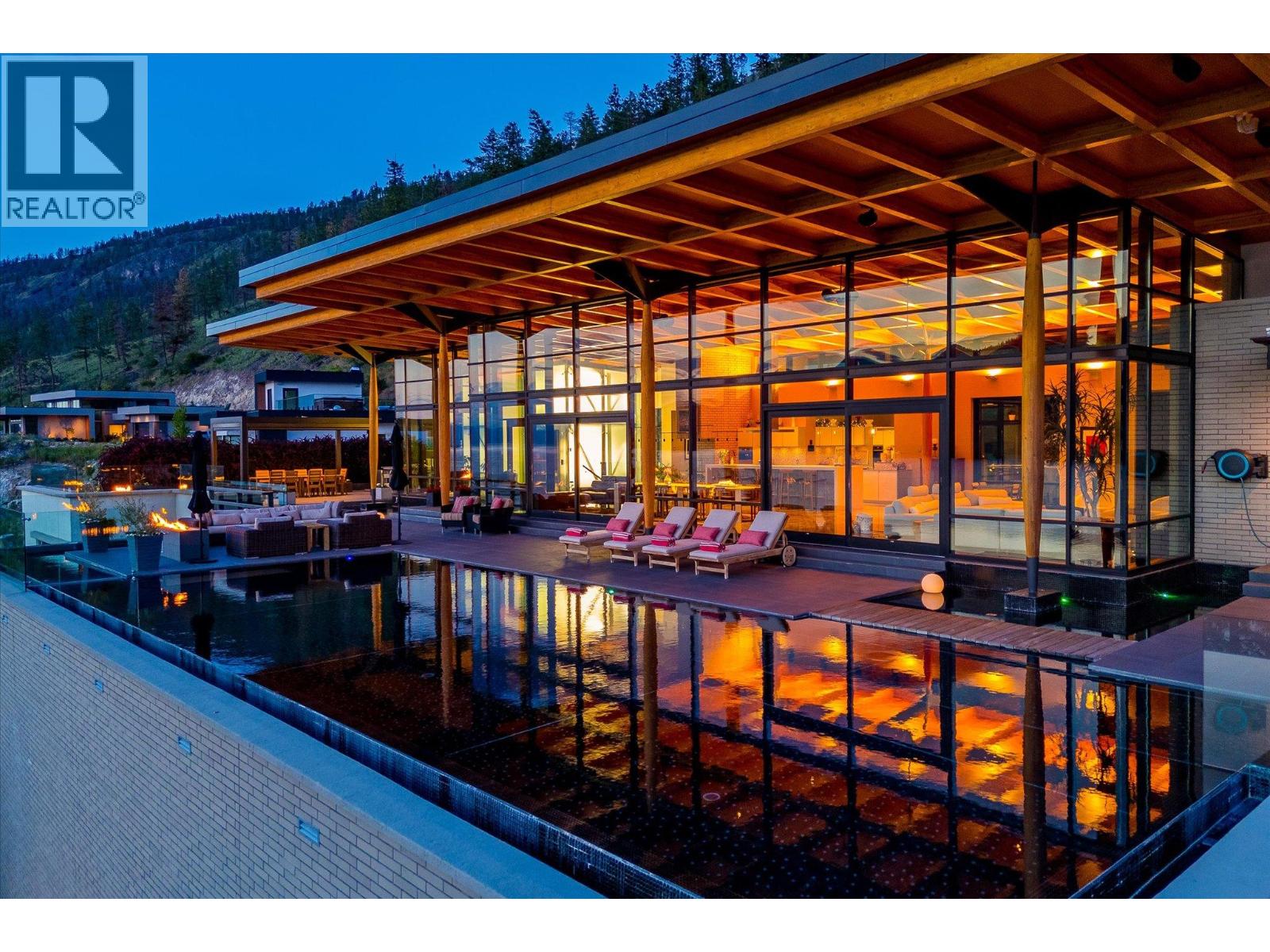 19 180 Sheerwater Court, Kelowna