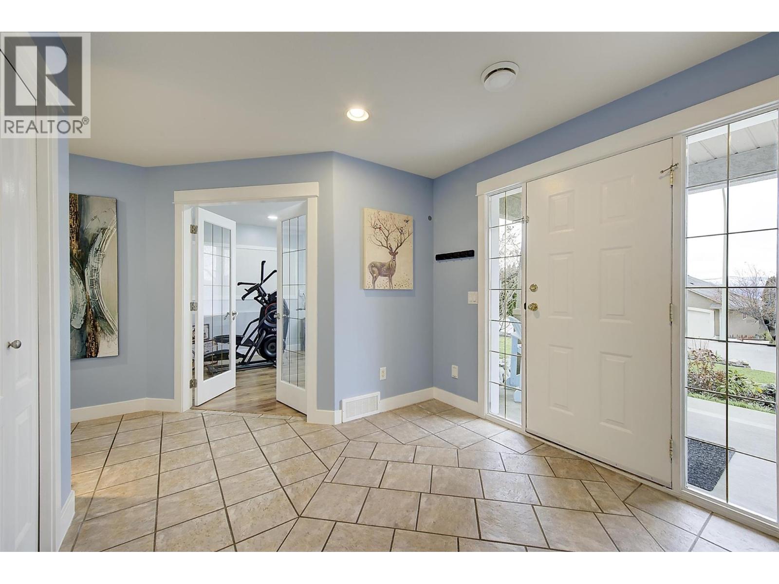  1682 Vineyard Drive, West Kelowna