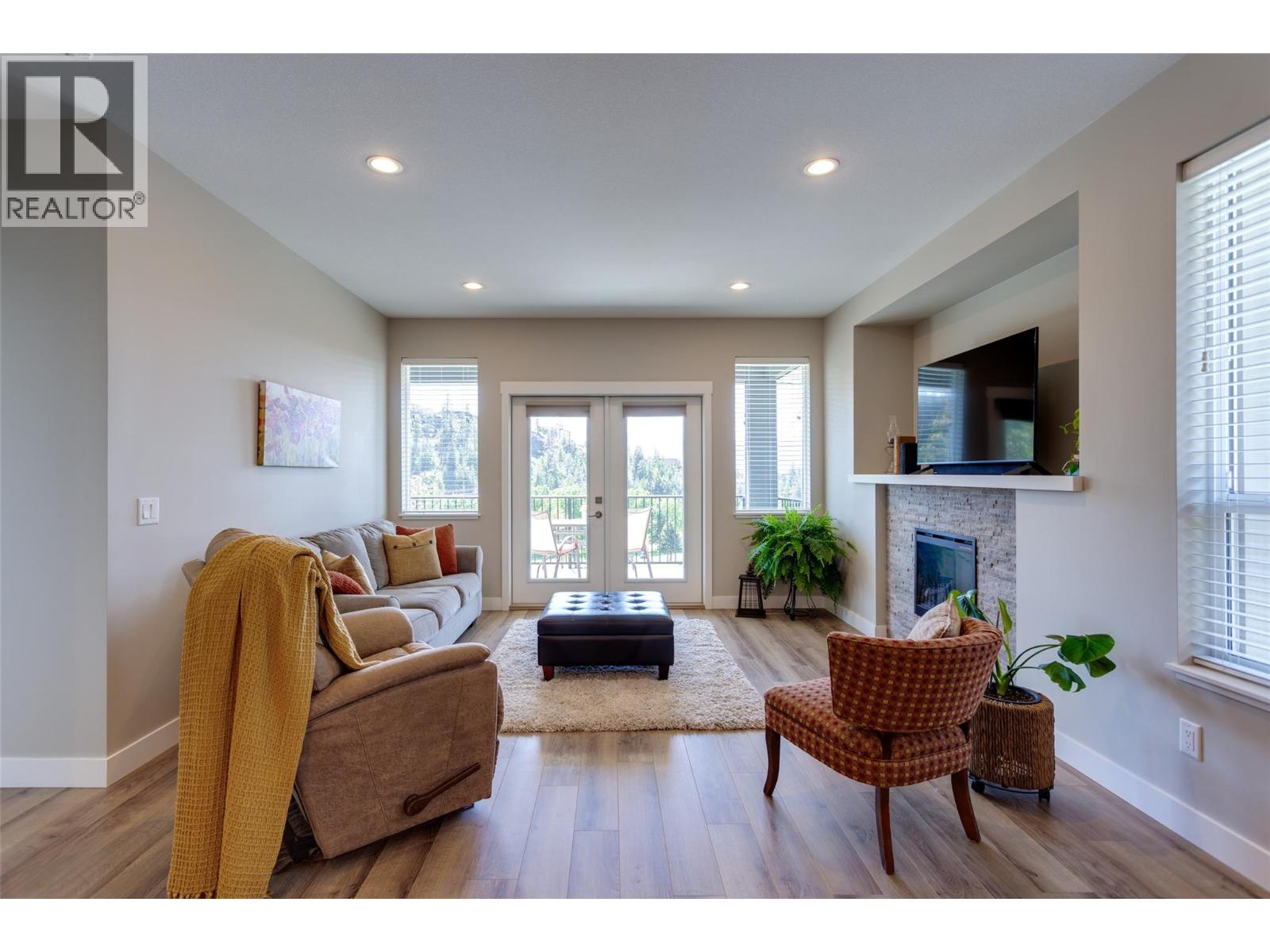 3 2490 Tuscany Drive, West Kelowna