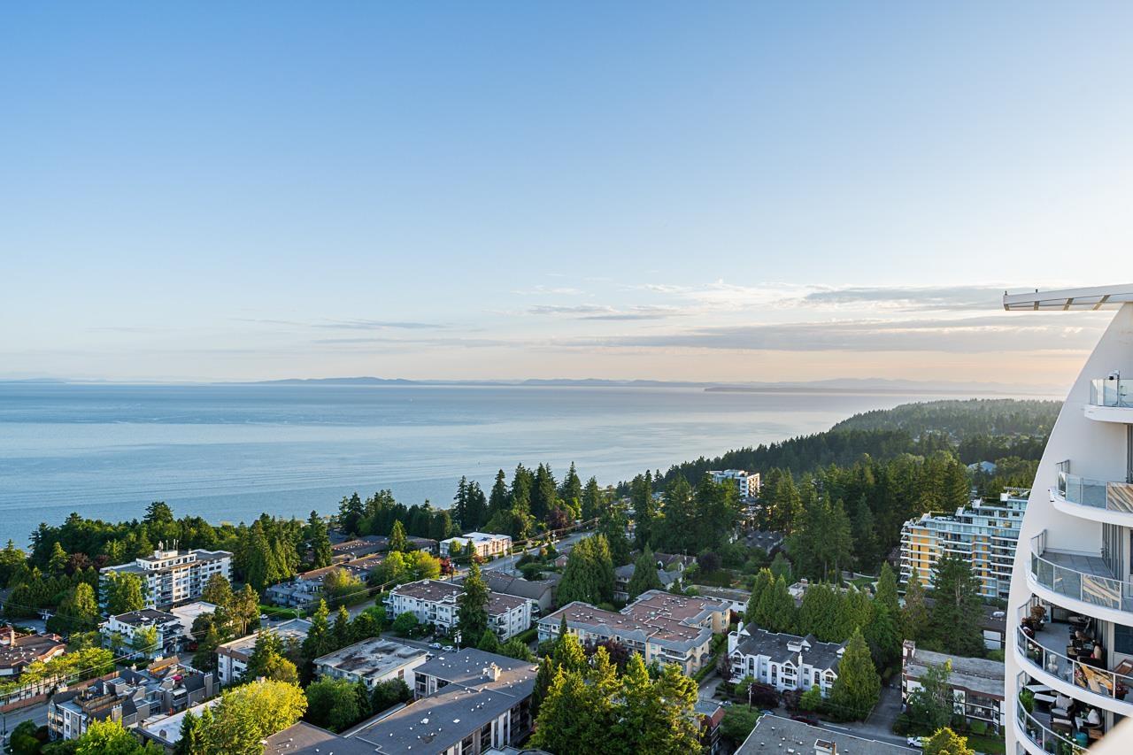 PH 2 1501 FOSTER STREET, White Rock