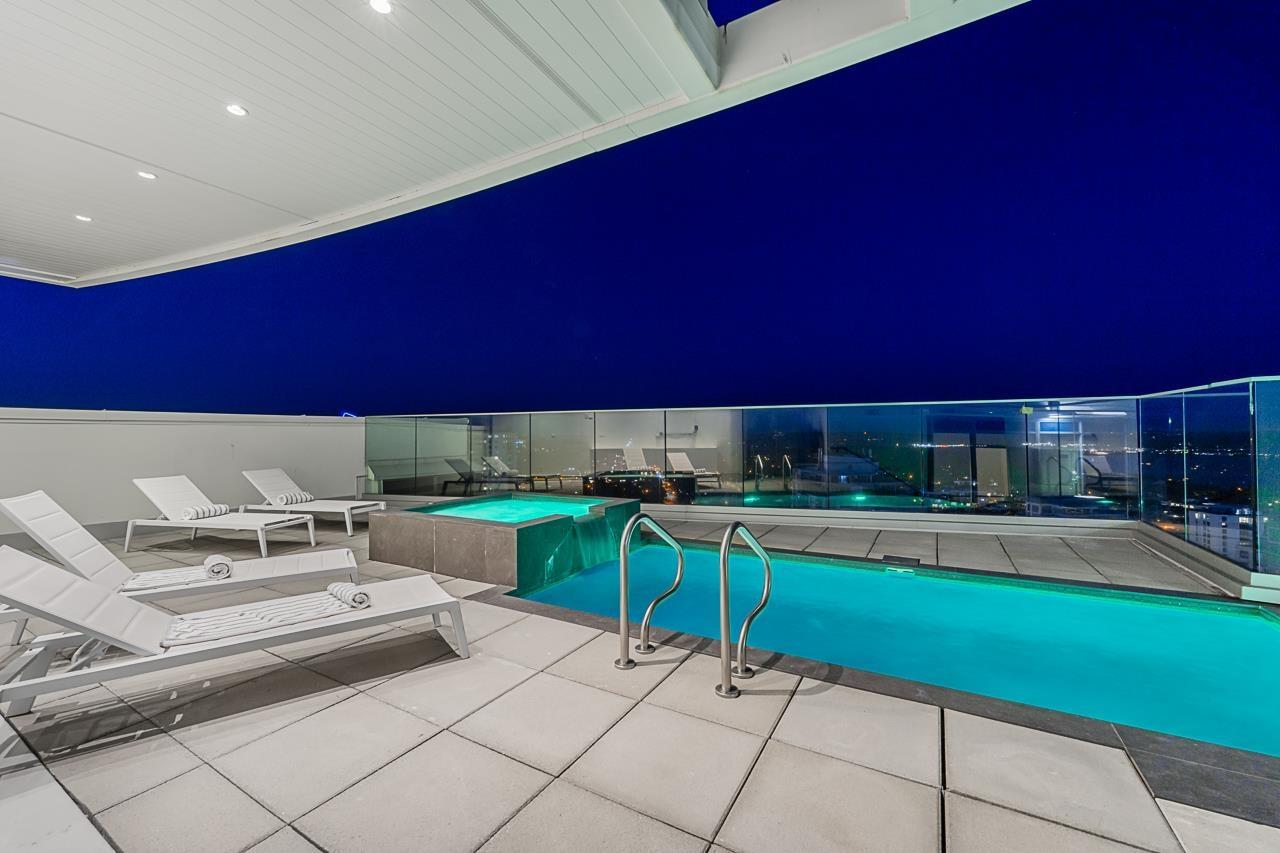 PH 2 1501 FOSTER STREET, White Rock