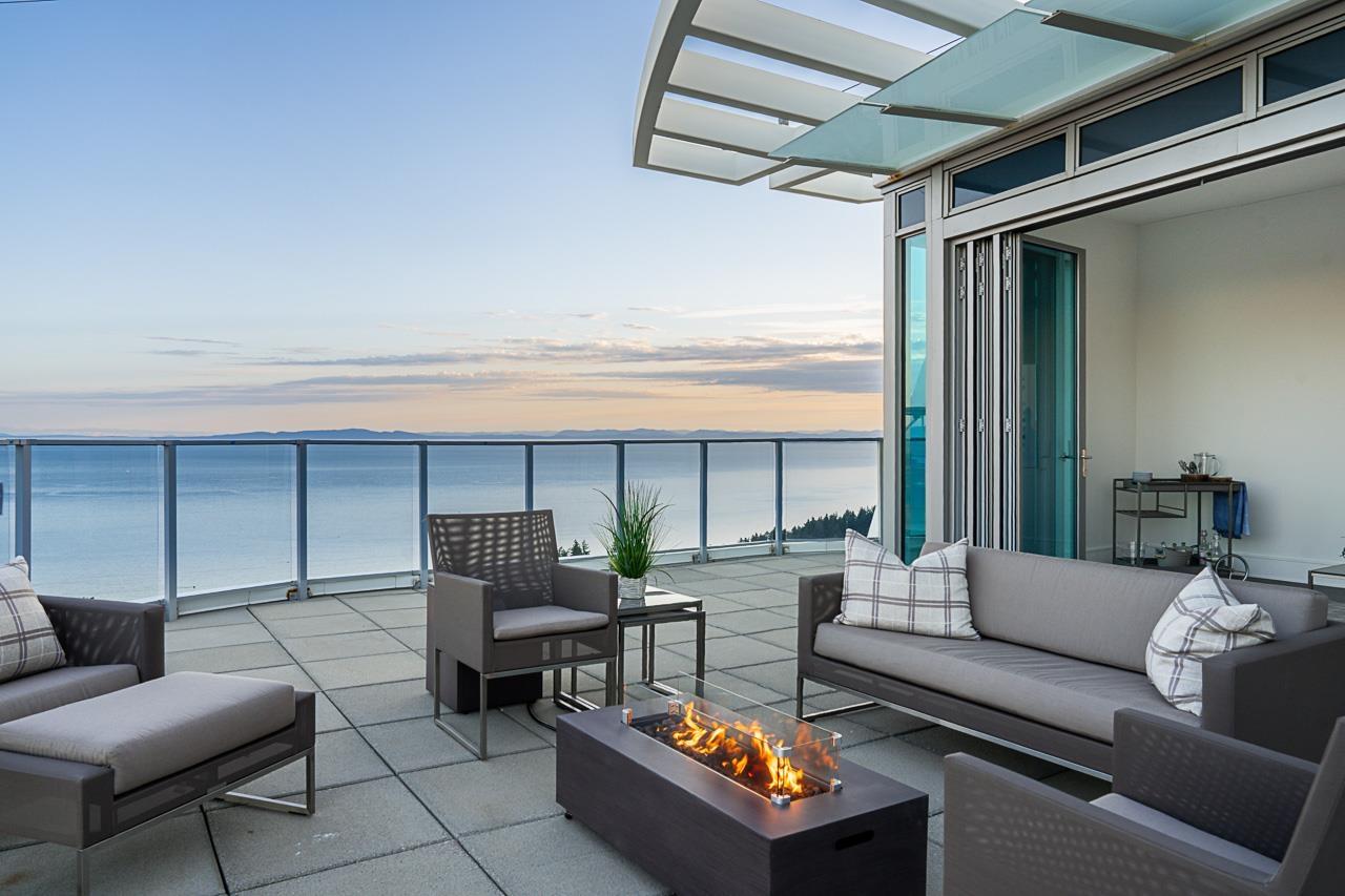 PH 2 1501 FOSTER STREET, White Rock