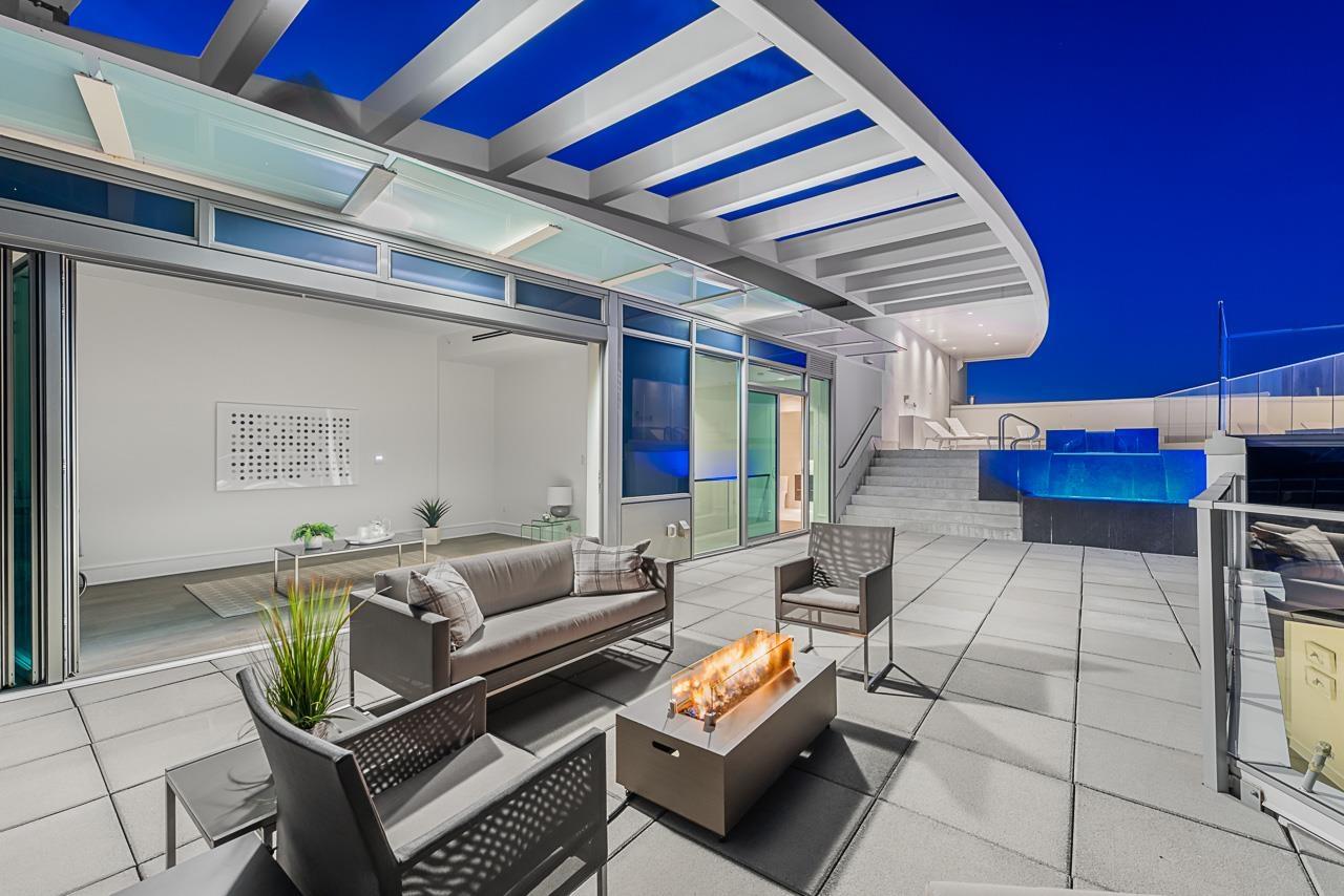 PH 2 1501 FOSTER STREET, White Rock