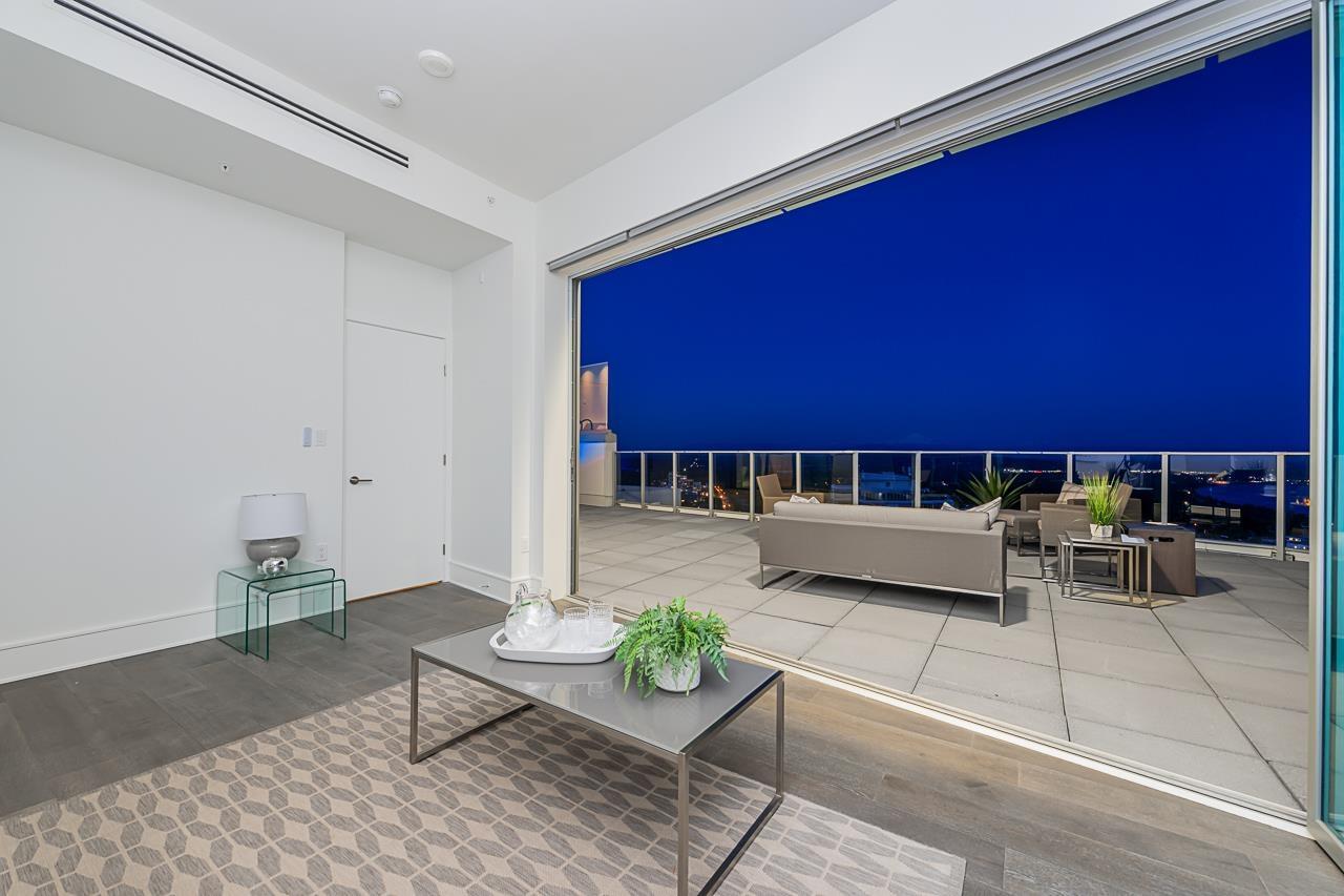 PH 2 1501 FOSTER STREET, White Rock