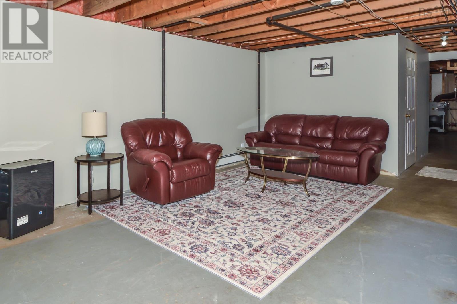 Property 2 of 44 of 61 Bolivar Road