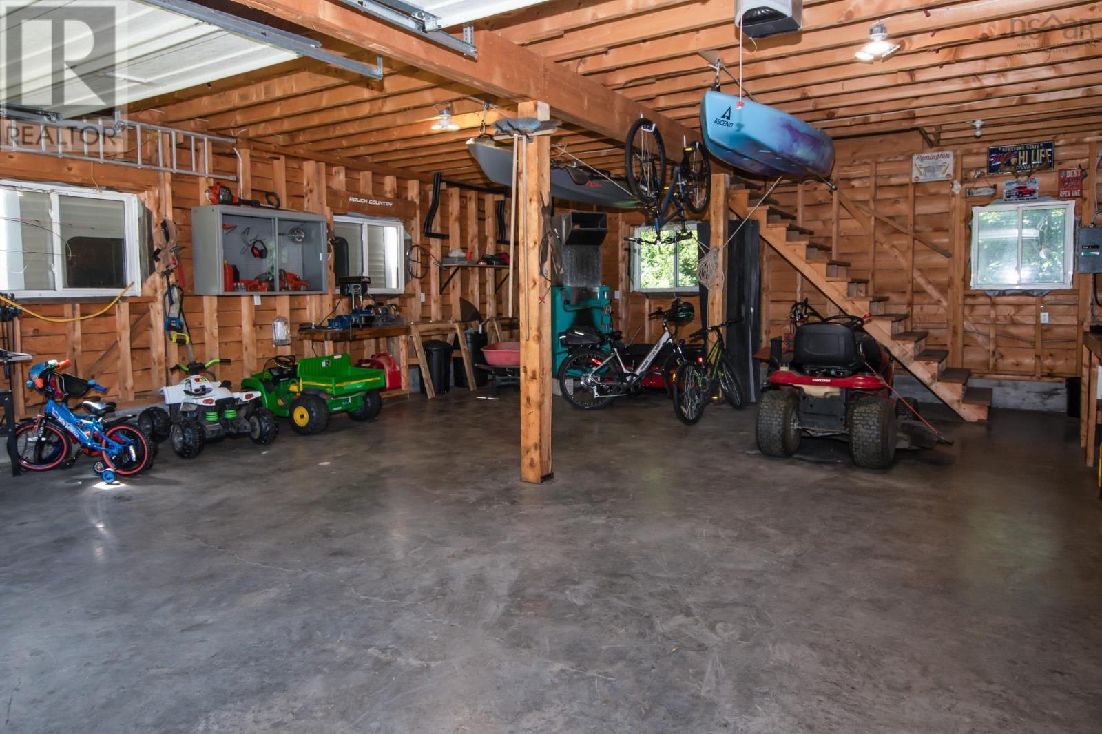 Property 38 of 44 of 61 Bolivar Road