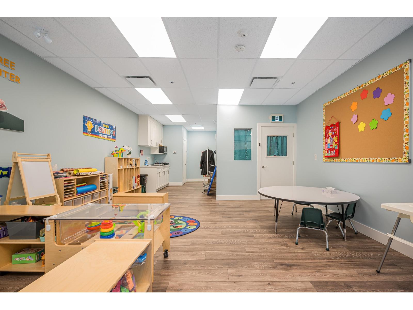 Office in Surrey - Image 10