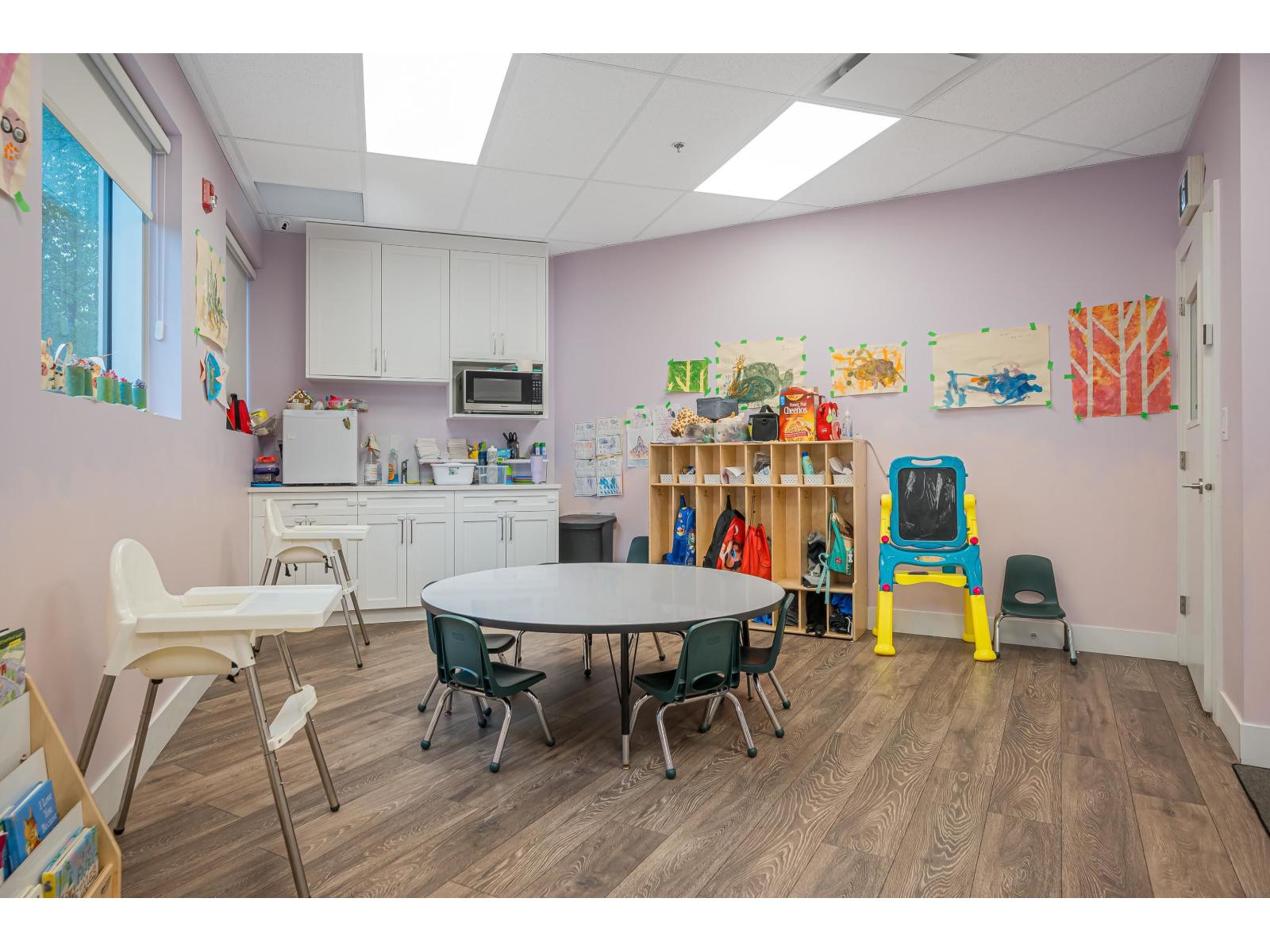 Office in Surrey - Image 17