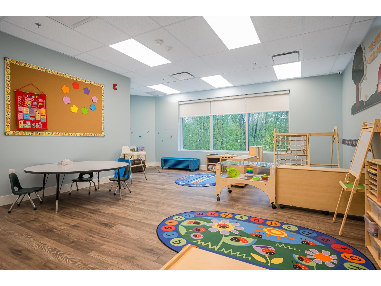 Office in Surrey - Image 7