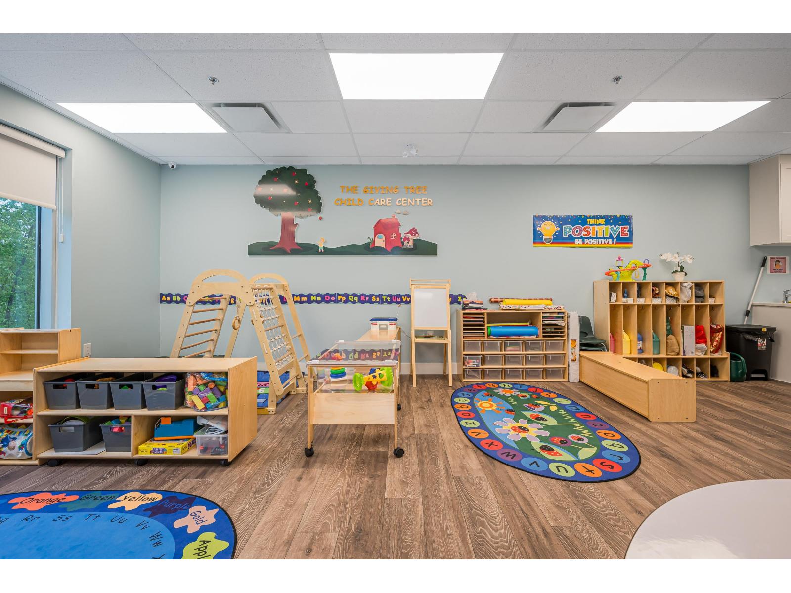 Office in Surrey - Image 9