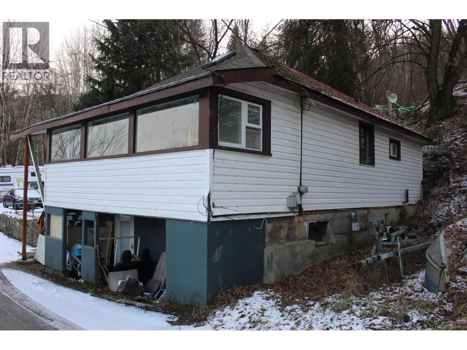 964 MOUNTAIN Street, Trail