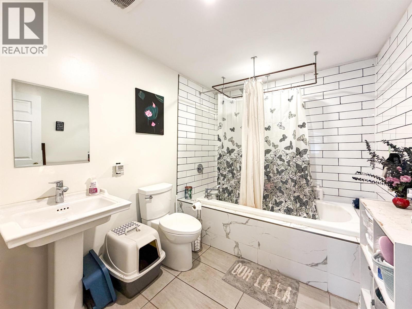 2630 CENTURY Street, Terrace